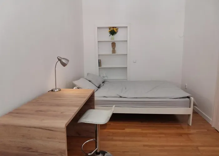 Appartement Downtown 3 Bdr Charm - Walk To Attractions Bratislava