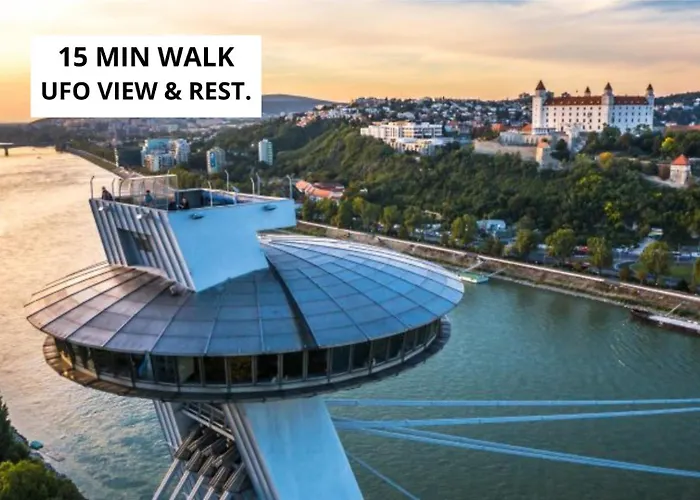 Downtown 3 Bdr Charm - Walk To Attractions * Bratislava