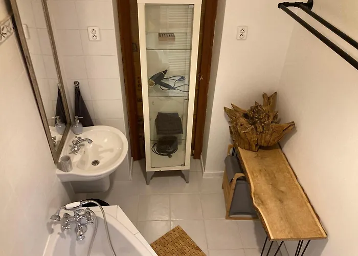 Apartmán Downtown 3 Bdr Charm - Walk To Attractions Bratislava